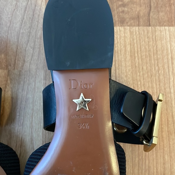 Preowned (used a handful of times) Dior Flats with buckle Size 34.5 - Picture 4 of 6